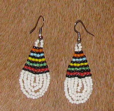 Zulu beaded earrings Zulu beaded earings - white