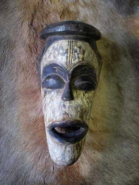 Fang mask African Fang mask