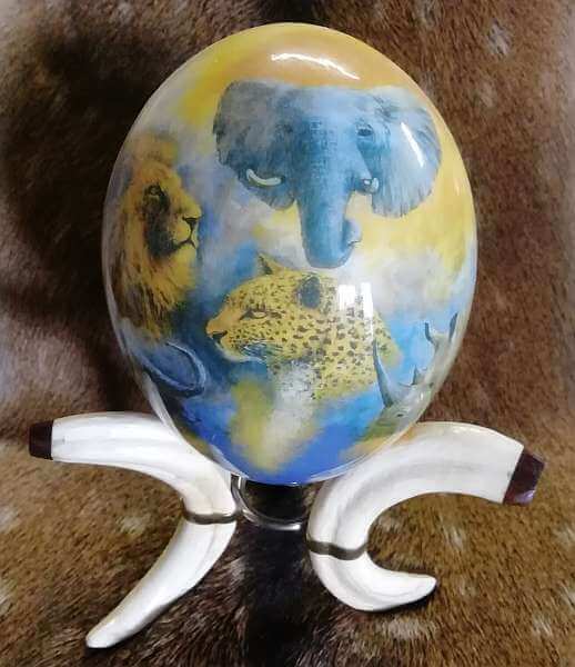 Big 5 on ostrich egg