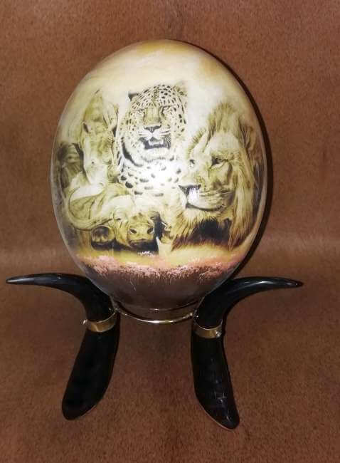 Ostrich egg - big 5 