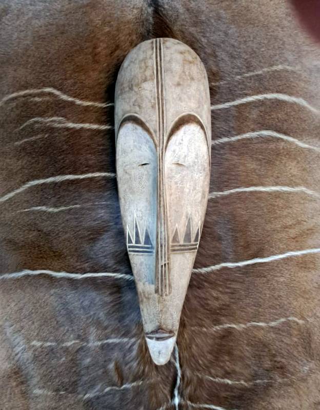 African black and white Fang mask African black and white Fang mask