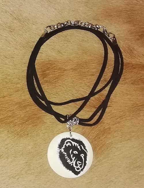 Ostrich egg shell necklace - Lion African ostrich egg shell necklace - Lion