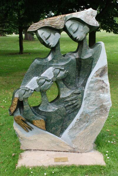 Zimbabwe stone art