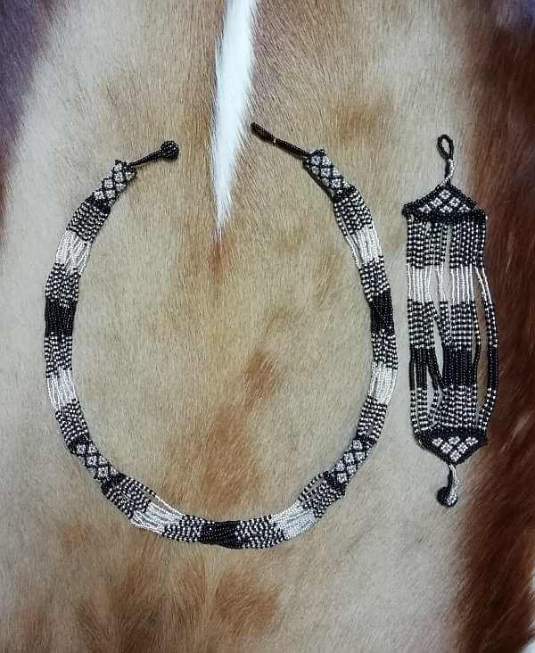 Zulu necklace set African Zulu beaded necklace set