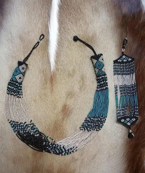 Zulu necklace set African Zulu beaded necklace set
