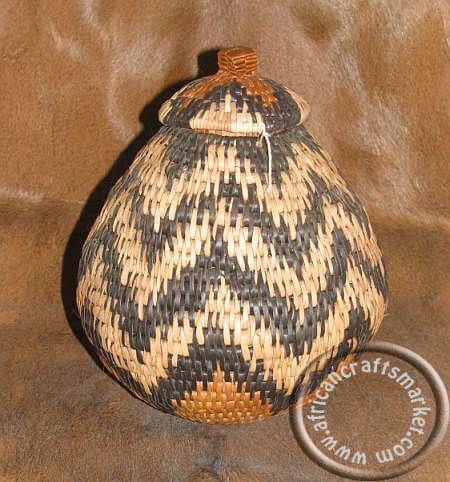 African hand woven Zulu basket