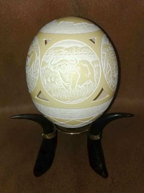 African animal carved ostirch egg Carved ostrich egg - big 5