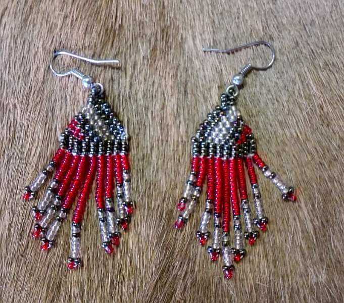 Zulu beaded earrings Zulu beaded earings - Red